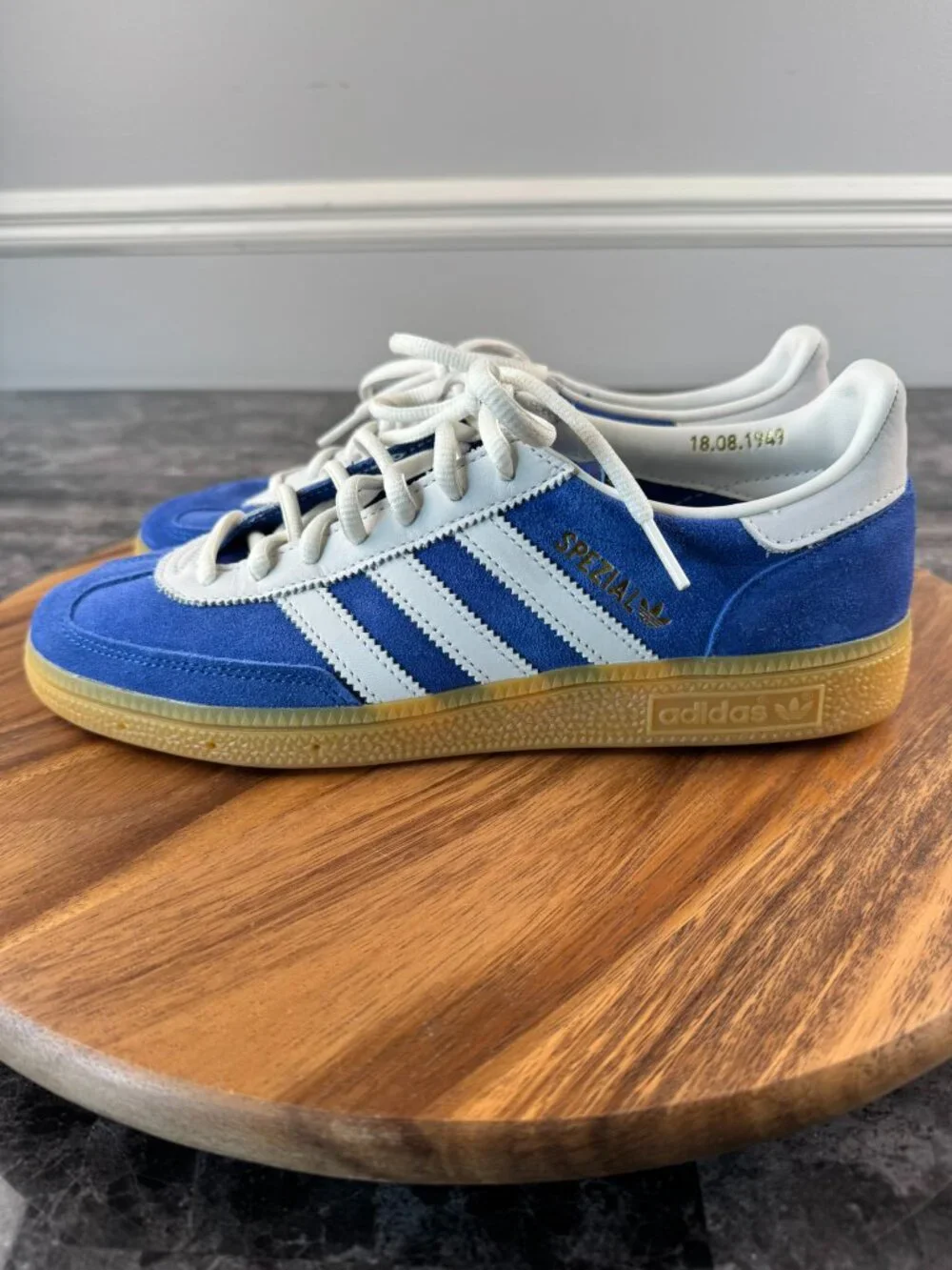 adidas ***pre loved